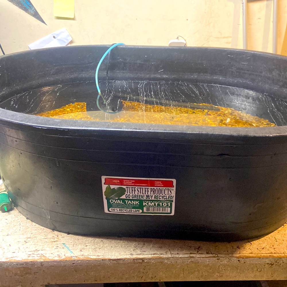40 gal oval fish tank or tub 100% recycled!
